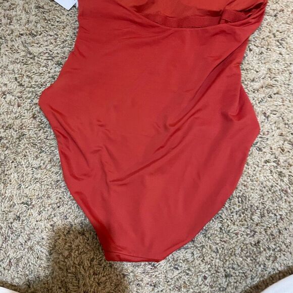 NEW Andie Size XL The Luzon One Piece Swimsuit Chili Pepper Halter High Neck - Picture 11 of 11